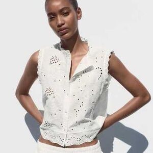 Zara white eyelet sleeveless blouse. Size small. EUC.
